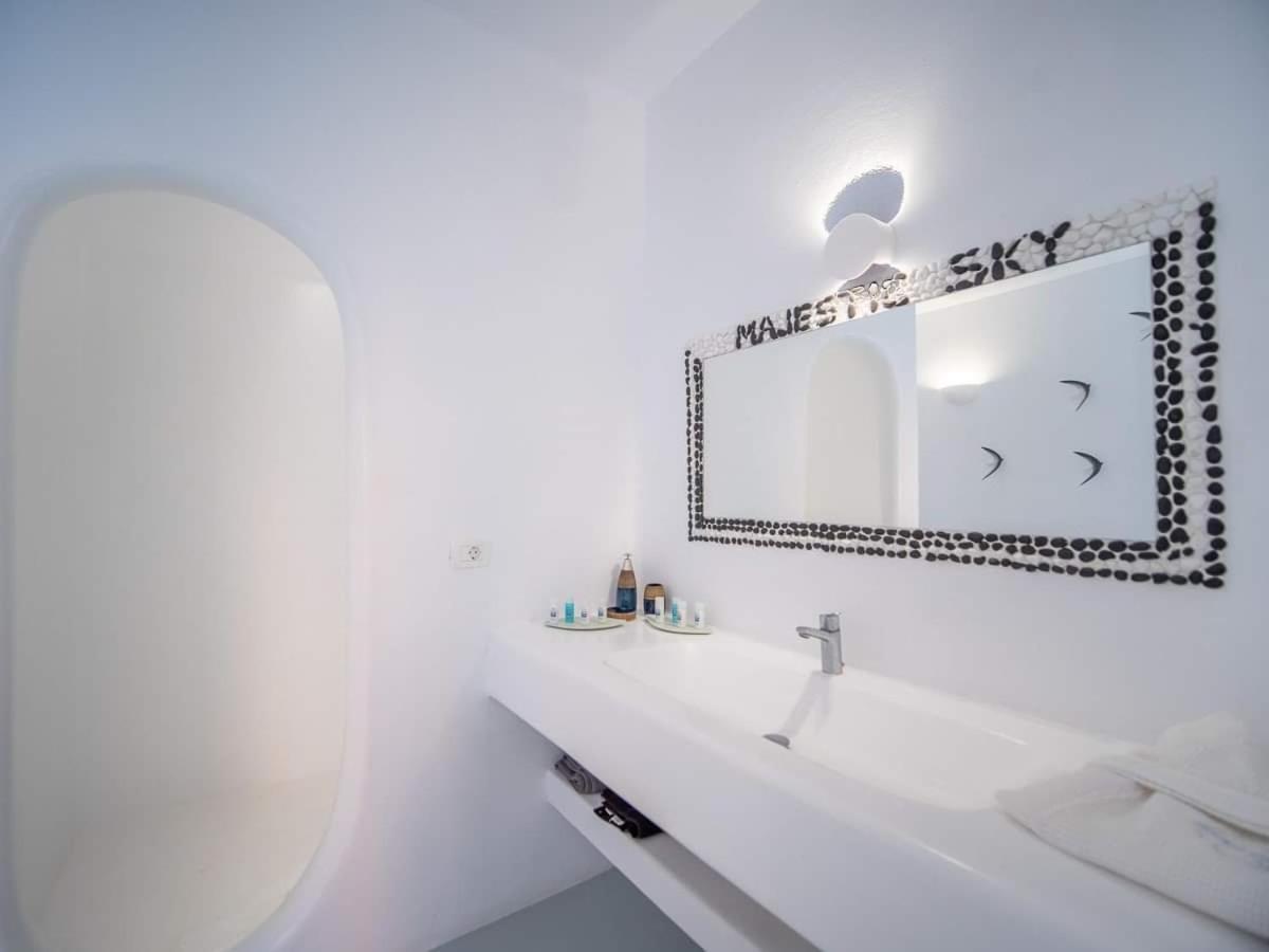 Majestic Sky Luxury Suites Мегалохори Экстерьер фото
